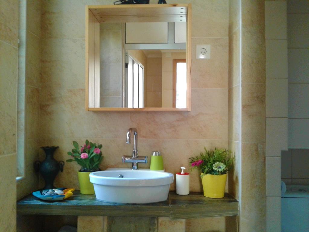 Casas Botelho Elias Holiday home *